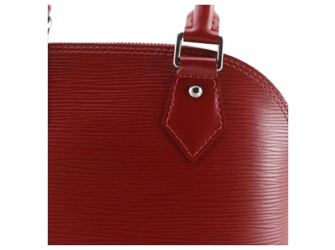 Louis Vuitton Alma BB in Epi Rosso - vista 17