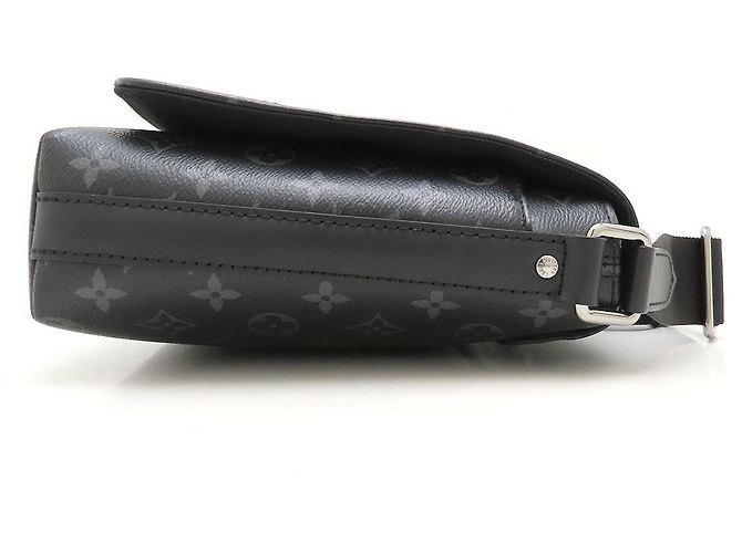 Borsa a spalla District PM Monogram Eclipse di Louis Vuitton Nero - vista 3