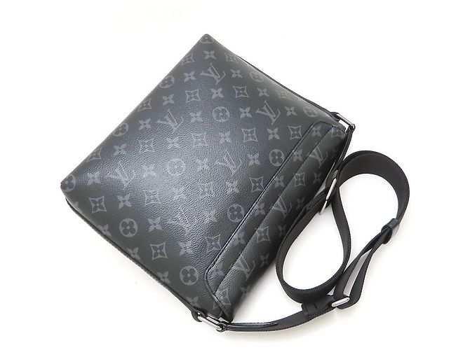 Borsa a spalla District PM Monogram Eclipse di Louis Vuitton Nero - vista 5