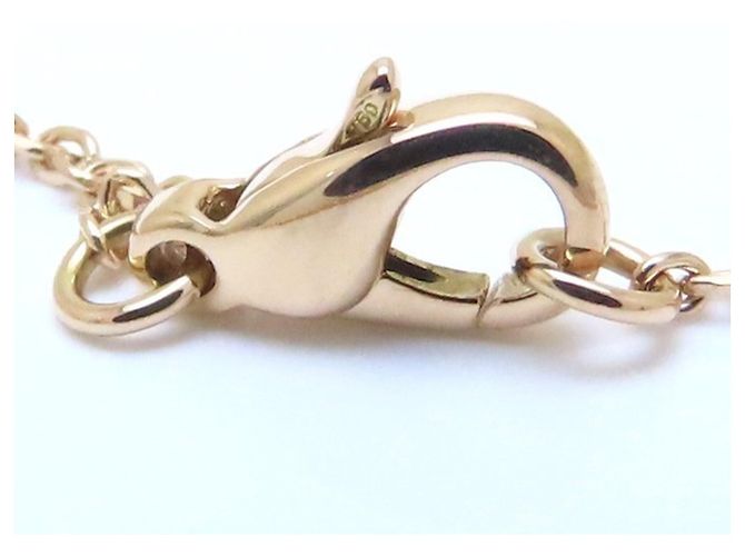Collier Mini Pendentif Quatre Classic de Boucheron - vue 6