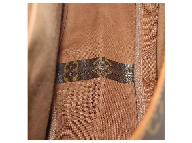 Louis Vuitton Saumur Monogram Canvas 35 Marrone - vista 5