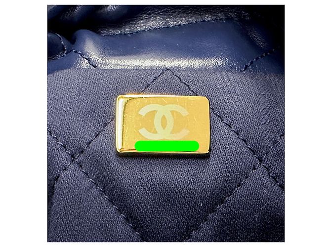 Borsa a spalla in pelle blu navy Chanel - vista 7