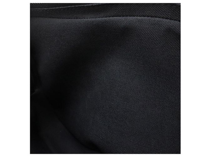 Clutch Pavel Taiga Louis Vuitton Nero - vista 8