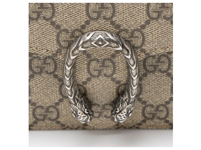 Bolso de hombro mini Dionysus GG Supreme de Gucci - vista 8