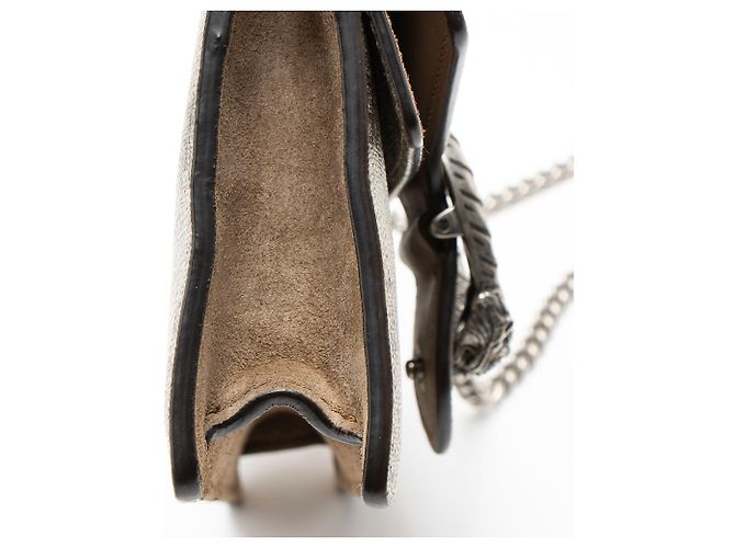 Bolso de hombro mini Dionysus GG Supreme de Gucci - vista 9