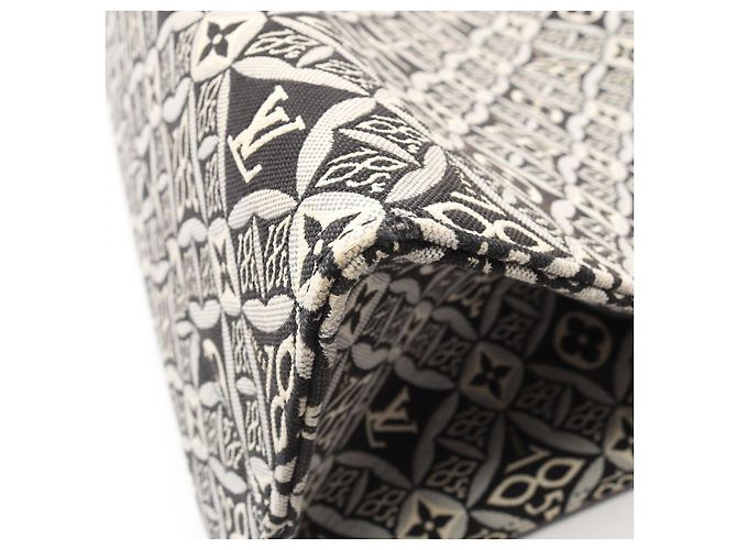 Borsa tote Monogram Jacquard OnTheGo GM di Louis Vuitton Grigio - vista 4