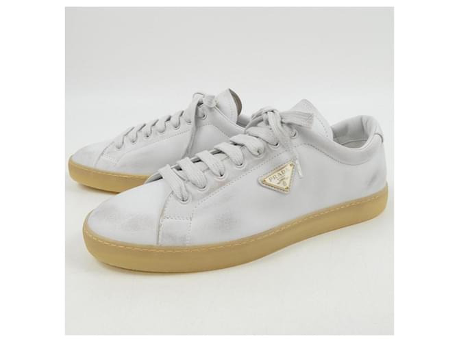 Baskets Prada 2EE413 Blanc - vue 3