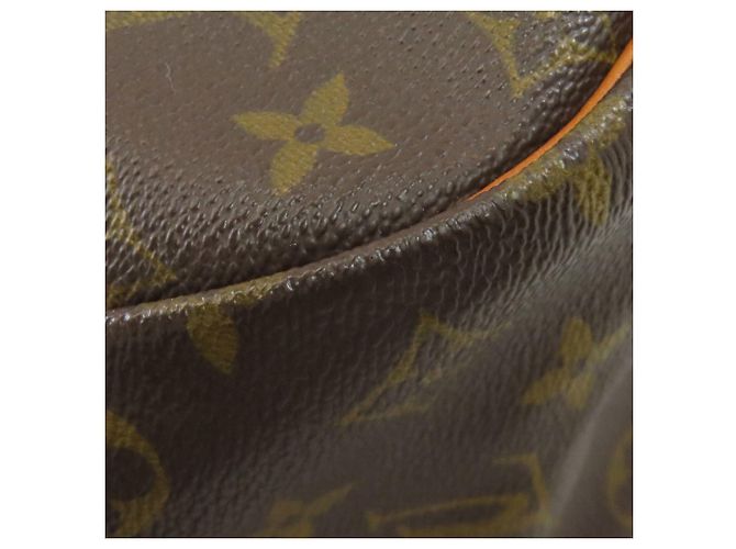 Borsa a Spalla Saumur 35 M42254 di Louis Vuitton Monogramma - vista 24