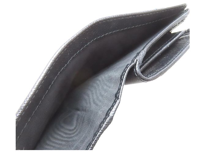 Prada Saffiano Leder Bi-Fold Geldbörse Schwarz - Ansicht 5