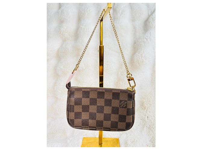 Vivienne Louis Vuitton Mini Pochette Accessori – Edizione Limitata Natale 2020 Marrone Rosa - vista 2