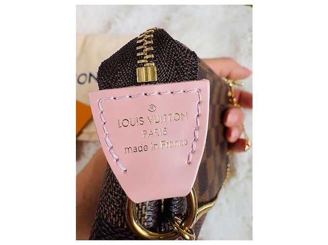 Vivienne Louis Vuitton Mini Pochette Accessori – Edizione Limitata Natale 2020 Marrone Rosa - vista 5