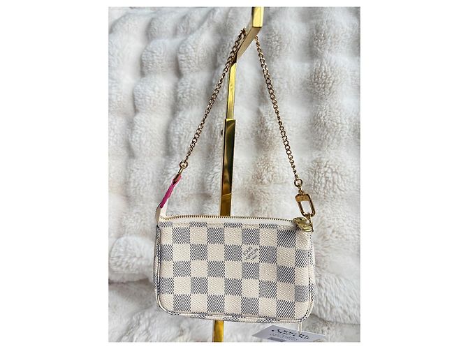 Louis Vuitton Mini Pochette Accessoires "Vivienne Hollywood" – Edizione Limitata Rosa Bianco - vista 2