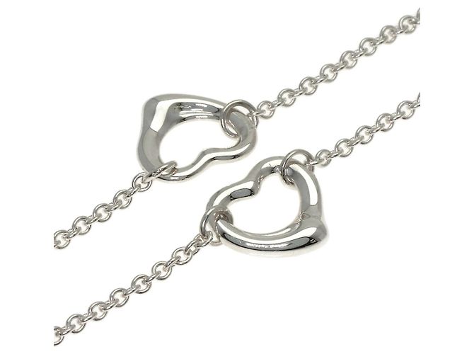 Bracciale in argento Open Heart di Tiffany & Co. - vista 4