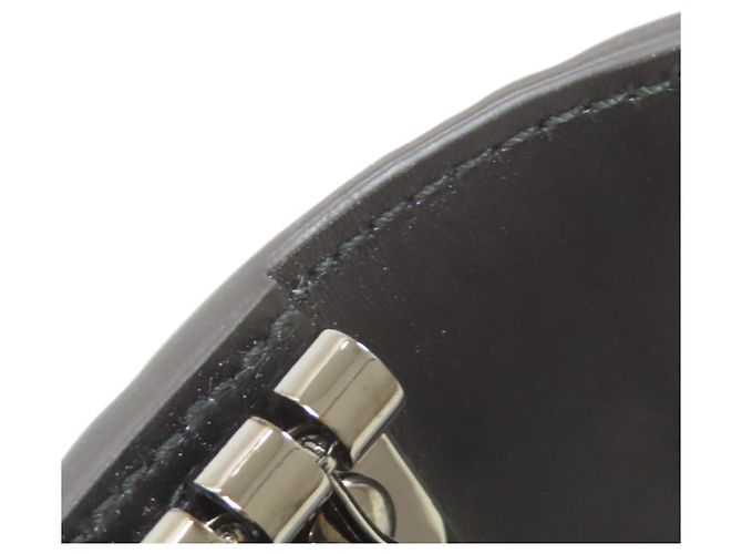 Llave Gucci GG Signature Shima Negro - vista 12