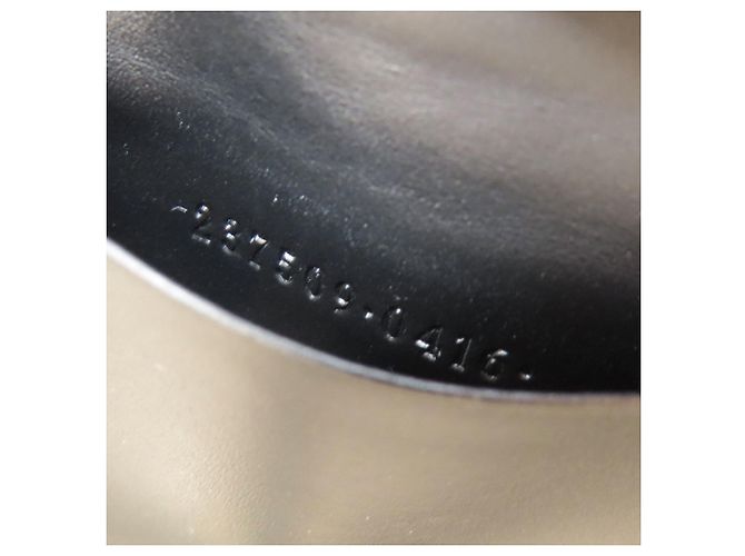 Llave Gucci GG Signature Shima Negro - vista 8