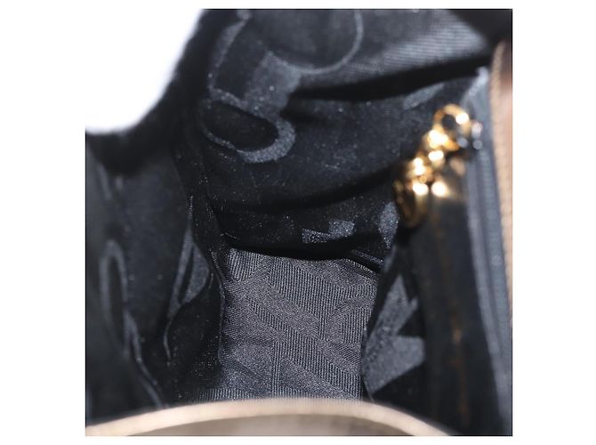 Salvatore Ferragamo Borsa a mano Gancini in pelle verniciata marrone e oro Auth hk3581 D'oro - vista 17