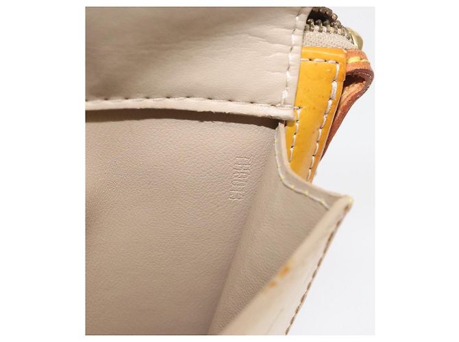 LOUIS VUITTON Bolsa de Accesorios Motto Monogram Vernis Beige M91136 LV Auth INZ016 - vista 12