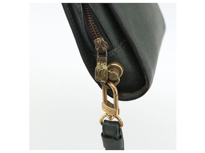 LOUIS VUITTON Pochette Baikal Taiga Épicea M30184 LV Auth 174736 - vista 14