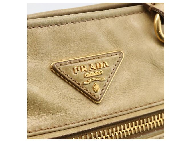 PRADA Borsa a Mano in Pelle 2 in 1 Beige Oro Auth 174345 D'oro - vista 17