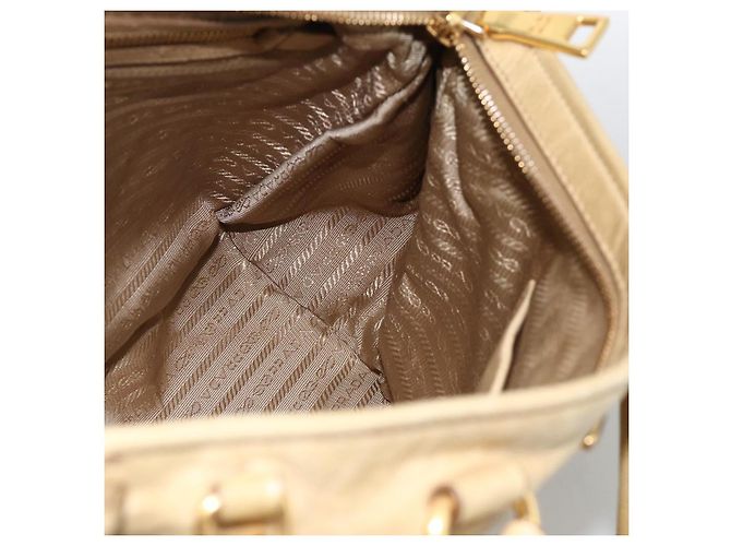 PRADA Borsa a Mano in Pelle 2 in 1 Beige Oro Auth 174345 D'oro - vista 22