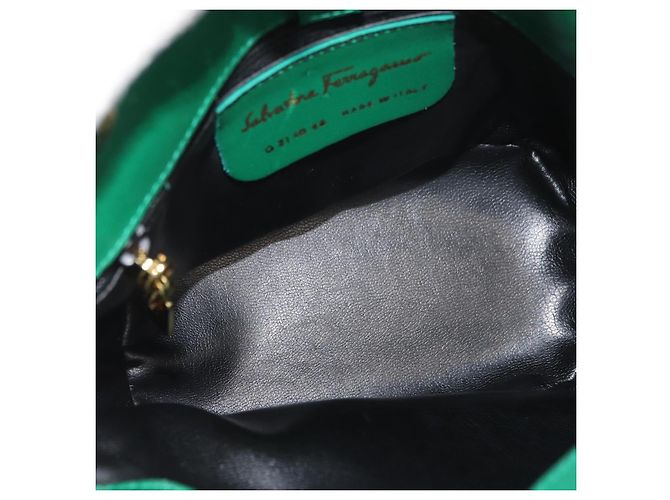 Borsa a Spalla Salvatore Ferragamo in Pelle Verde Oro Auth 167004A D'oro - vista 16