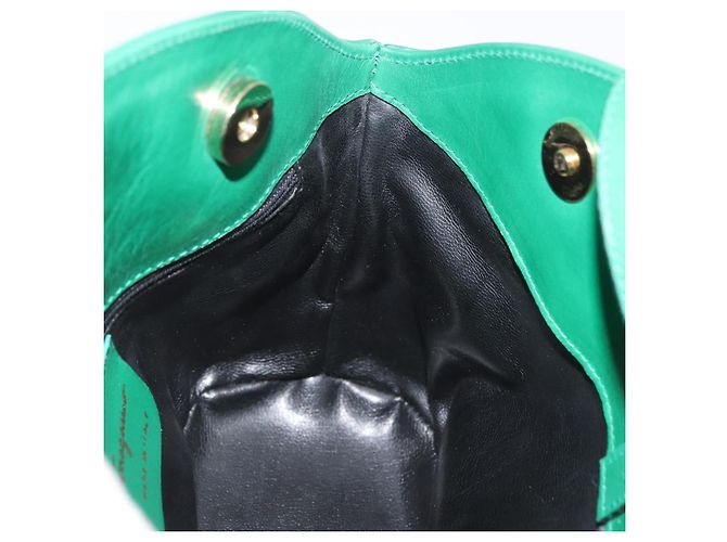 Borsa a Spalla Salvatore Ferragamo in Pelle Verde Oro Auth 167004A D'oro - vista 17
