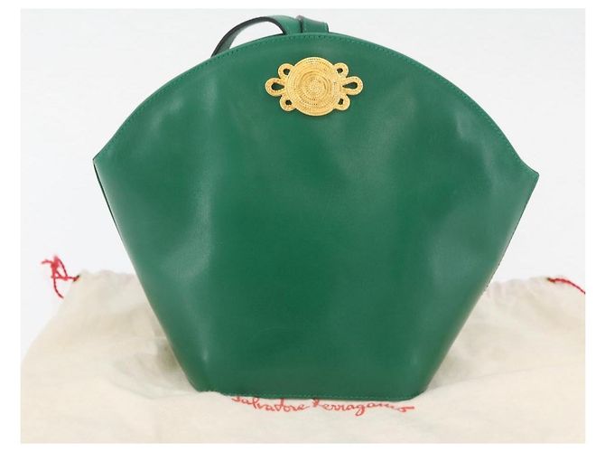 Borsa a Spalla Salvatore Ferragamo in Pelle Verde Oro Auth 167004A D'oro - vista 22