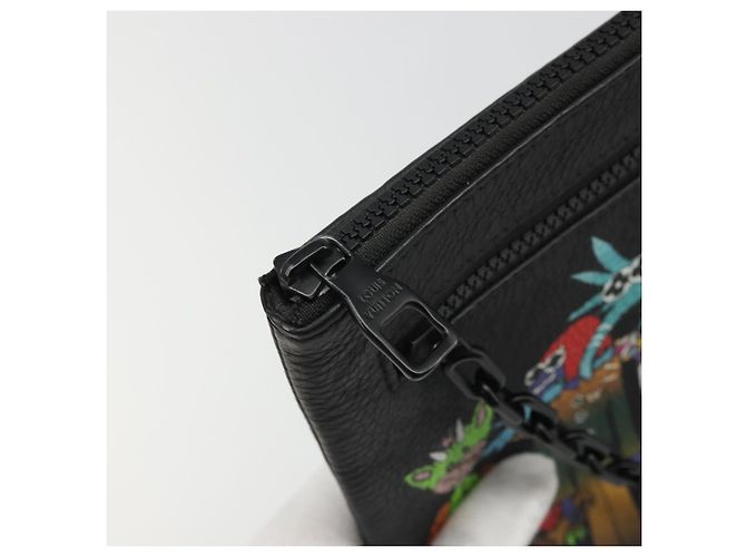 LOUIS VUITTON Taurillon Clemence LV Friend Pochette A4 Nera M80147 Auth YKZ1165SAM Nero - vista 12