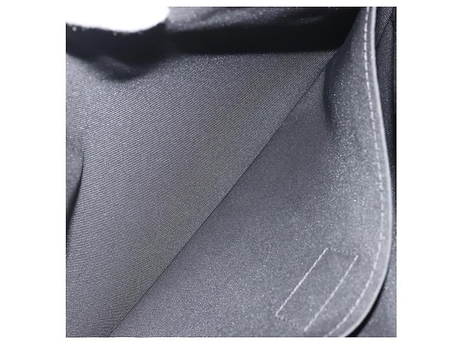 LOUIS VUITTON Taurillon Clemence LV Friend Pochette A4 Nera M80147 Auth YKZ1165SAM Nero - vista 20