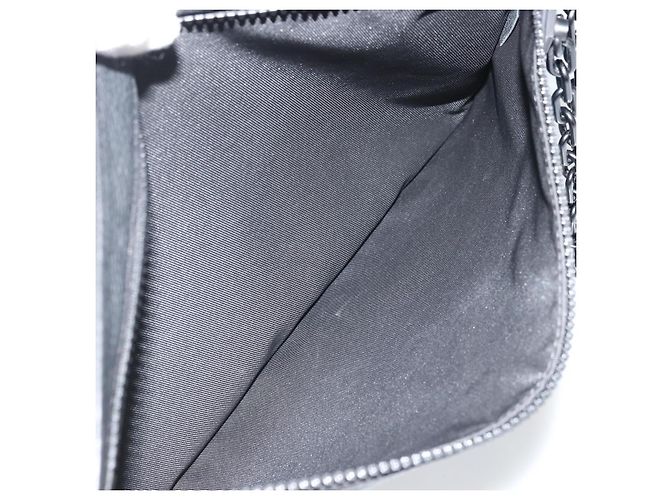 LOUIS VUITTON Taurillon Clemence LV Friend Pochette A4 Nera M80147 Auth YKZ1165SAM Nero - vista 21