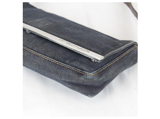 Borsa a spalla mini Fendi in denim Blu navy - vista 5