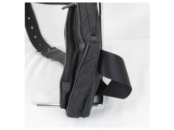 Marsupio Prada Saffiano in nylon nero - vista 3