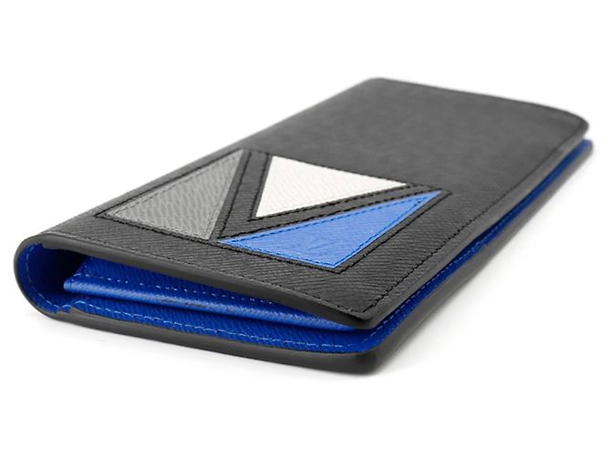 Brazza Louis Vuitton Taiga V-Shape Long Wallet Black Blue - view 2