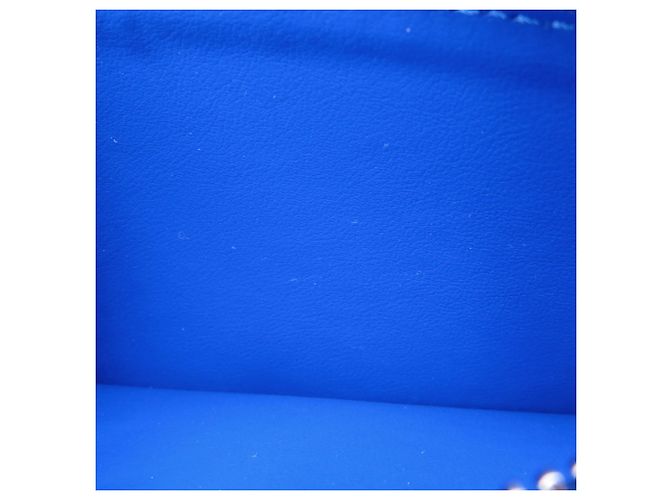 Brazza Louis Vuitton Taiga V-Shape Long Wallet Black Blue - view 8