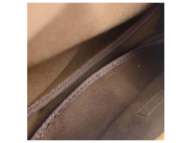Borsa Saumur Louis Vuitton in tela Monogram 30 Marrone - vista 4