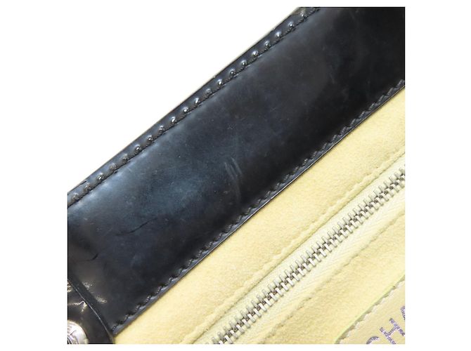 Borsa a mano perforata Coco Mark di Chanel Nero - vista 17