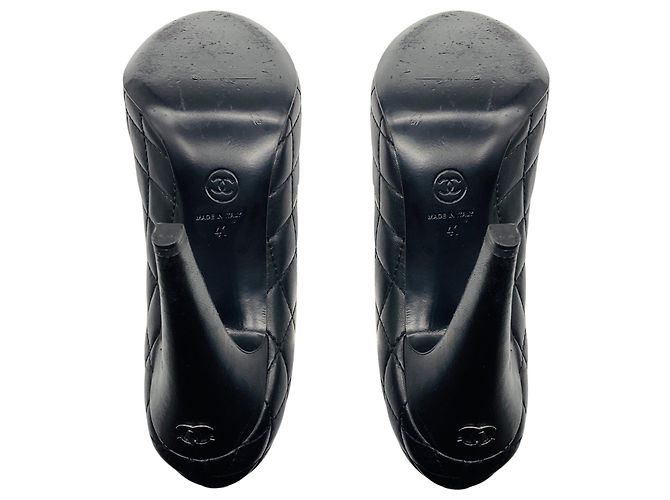 Pumps in pelle trapuntata Chanel nera / argento con logo CC Nero - vista 6