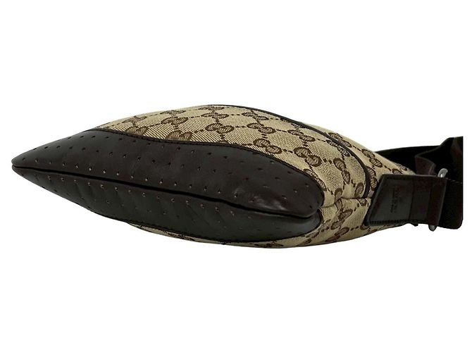 Mini borsa a spalla in pelle perforata con logo GG di Gucci Marrone - vista 8
