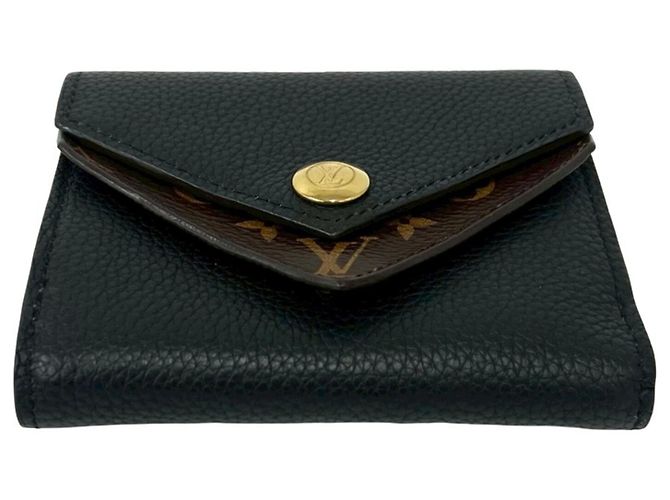 Louis Vuitton Tri-Fold Leather Wallet Black - view 6