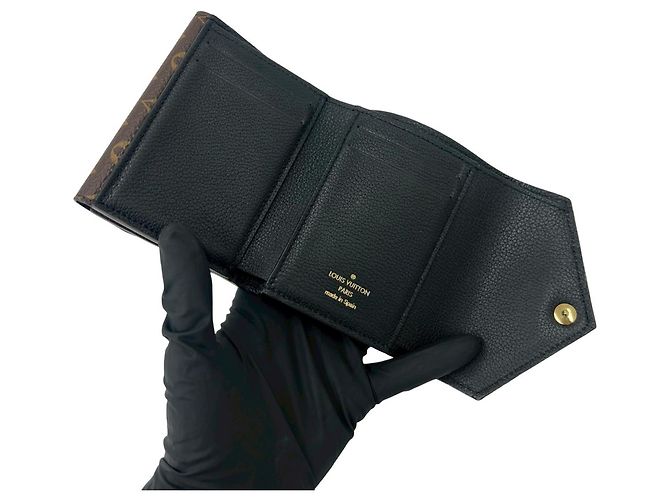 Louis Vuitton Tri-Fold Leather Wallet Black - view 7