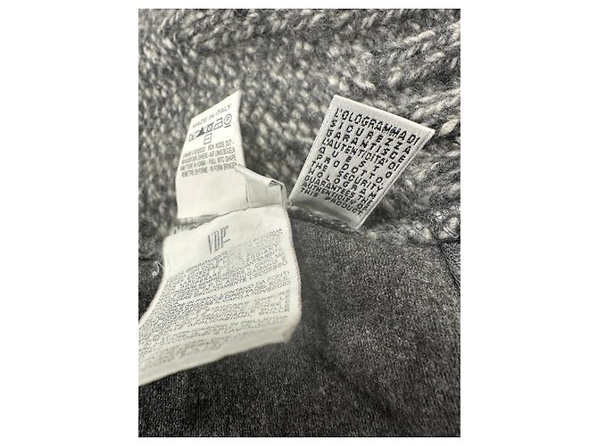 Autre Marque VDP Club Grauer Cashmere-Cardigan mit Pailletten - Ansicht 12