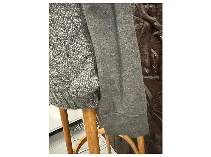 Autre Marque VDP Club Grauer Cashmere-Cardigan mit Pailletten - Ansicht 4