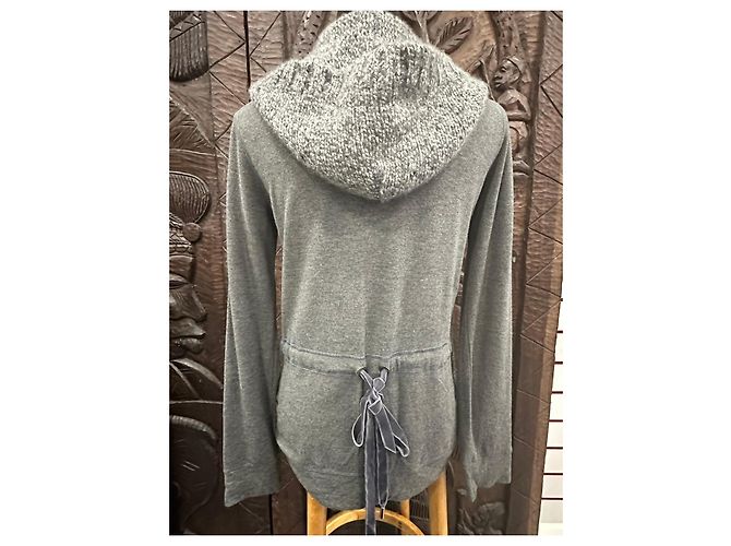 Autre Marque VDP Club Grauer Cashmere-Cardigan mit Pailletten - Ansicht 5