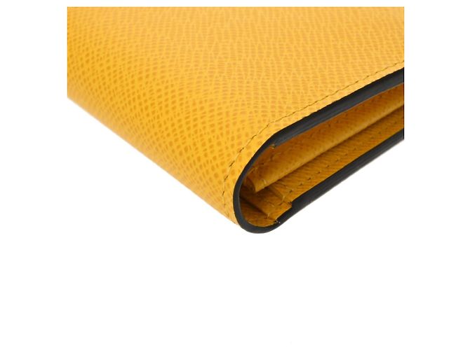 Portafoglio Lungo Brazza in Taiga Louis Vuitton Giallo - vista 5