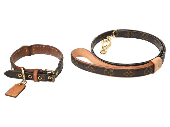 Louis Vuitton Monogram Collar and Leash Set Brown - view 2