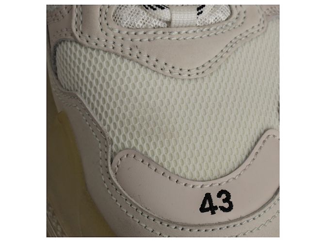 Baskets Balenciaga Triple S à semelle transparente en polyester blanc - vue 11