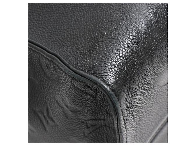 Bolso OnTheGo GM Monogram Empreinte en cuero negro de Louis Vuitton - vista 10
