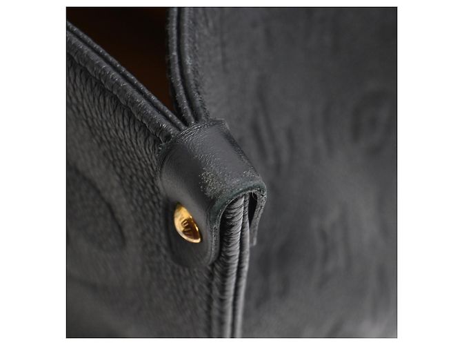 Bolso OnTheGo GM Monogram Empreinte en cuero negro de Louis Vuitton - vista 22