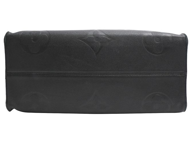 Bolso OnTheGo GM Monogram Empreinte en cuero negro de Louis Vuitton - vista 4