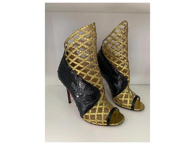 Christian Louboutin Bougliona 100 Python Décolleté Nere e Oro Multicolore - vista 3